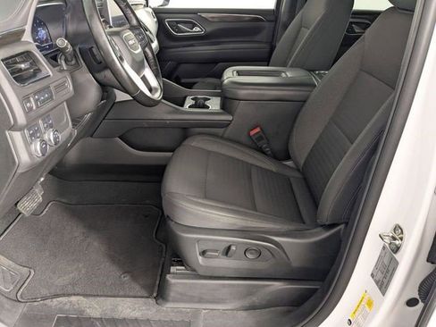 Certified 2023 GMC Yukon XL SLE w/ Gmc Pro Safety Plus Package image 11