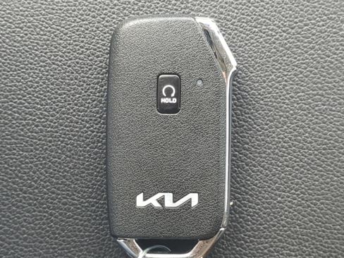 Certified 2024 Kia Sportage EX w/ EX Premium Package AWD/4WD image 25