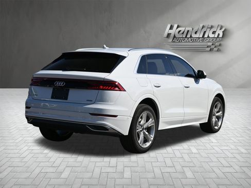 Used 2023 Audi Q8 Premium w/ Convenience Package image 10