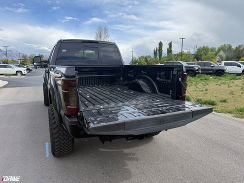 Used 2017 Ford F350 Platinum w/ Platinum Ultimate Package AWD/4WD image 13
