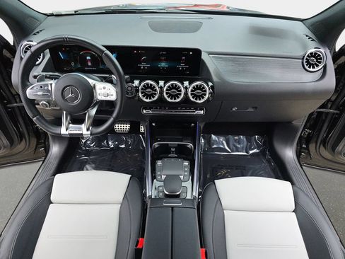 Used 2022 Mercedes-Benz GLA 35 AMG 4MATIC image 10