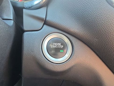 Used 2019 Chevrolet Equinox LT w/ LPO, Blackout Package AWD/4WD image 13