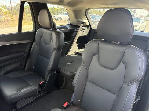 Used 2023 Volvo XC90 B6 Ultimate w/ Lounge Package AWD/4WD image 22