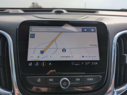 Used 2023 Chevrolet Equinox Premier image 14