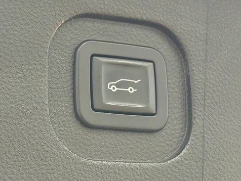 Used 2017 GMC Terrain SLT w/ Driver Alert Package I AWD/4WD image 29