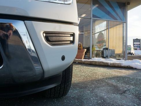 Used 2024 Nissan Titan SV w/ SV Convenience Package image 67