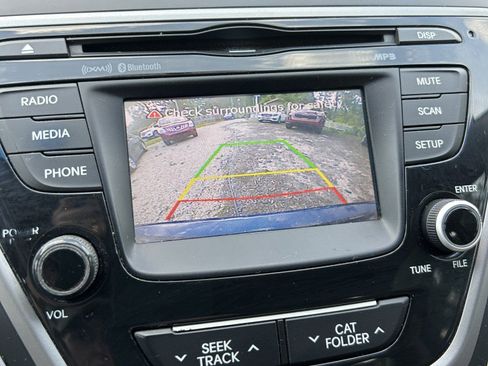 Used 2015 Hyundai Elantra Limited FWD image 8