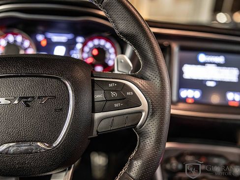 Used 2015 Dodge Challenger SRT image 24