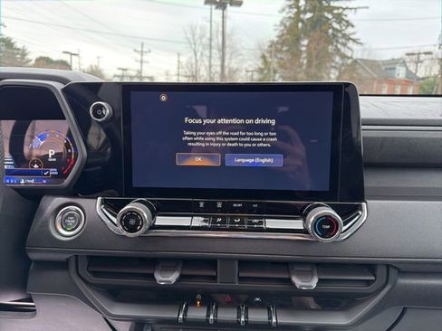 Used 2024 Chevrolet Colorado W/T w/ WT Convenience Package II image 17