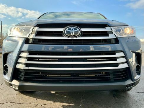 Used 2019 Toyota Highlander LE image 9