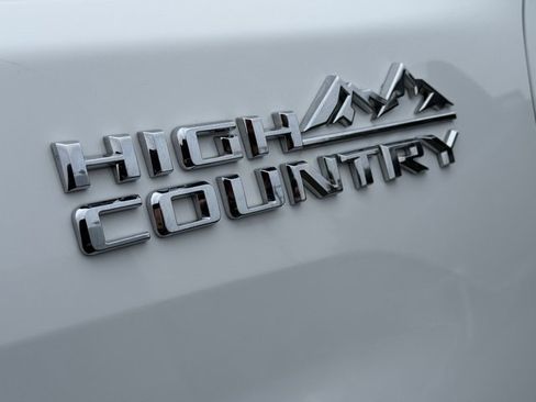 Used 2023 Chevrolet Silverado 3500 High Country w/ Z71 Off-Road Package image 5