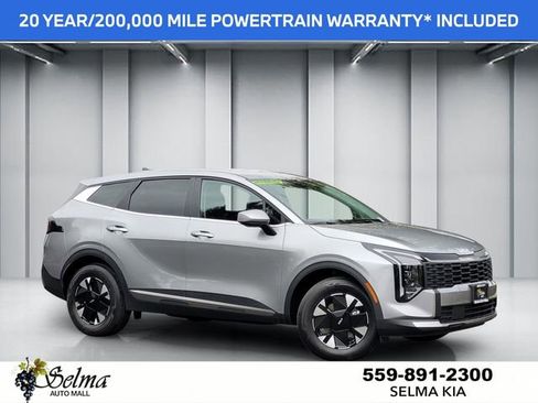 New 2026 Kia Sportage LX image 1