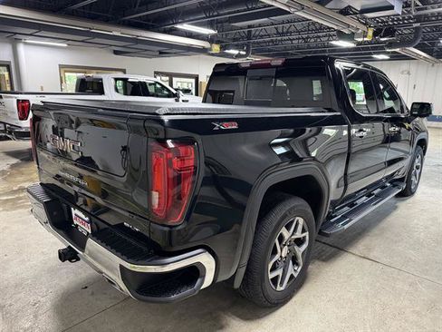 Certified 2023 GMC Sierra 1500 SLT w/ SLT Premium Plus Package AWD/4WD image 4