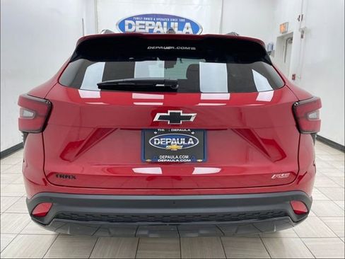 New 2026 Chevrolet Trax RS w/ Sunroof Package FWD image 20