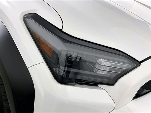 Used 2025 Toyota 4Runner SR5 image 25