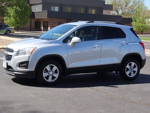 Used 2016 Chevrolet Trax LT AWD/4WD image 10