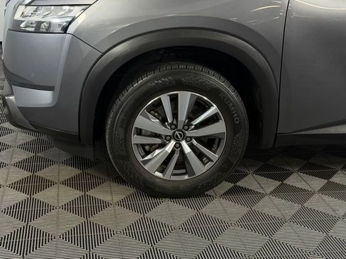 Used 2023 Nissan Pathfinder SL FWD image 12