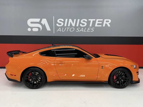 Used 2021 Ford Mustang Shelby GT500 w/ Technology Package image 33