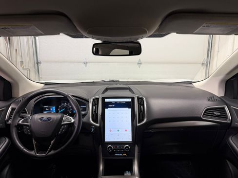 Certified 2024 Ford Edge SEL AWD/4WD image 3