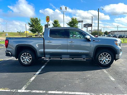 Used 2022 GMC Sierra 1500 SLT AWD/4WD image 9