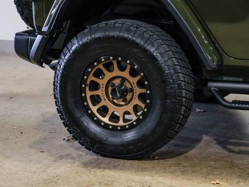 Used 2022 Jeep Wrangler Unlimited Rubicon w/ Dual Top Group image 35