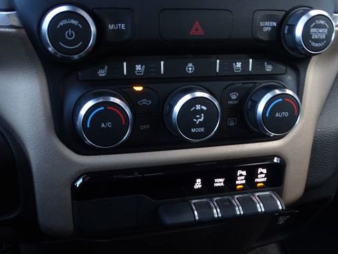 Used 2022 RAM 1500 Laramie image 38