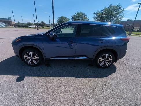 Used 2023 Nissan Rogue SL w/ SL Premium Package AWD/4WD image 9