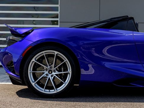 New 2026 McLaren 750S Spider RWD image 33