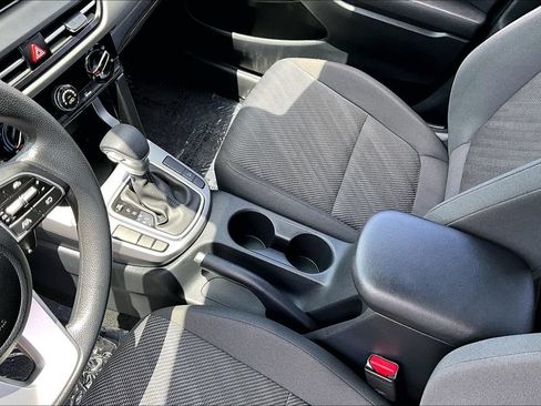 Used 2026 Kia Seltos LX FWD image 19