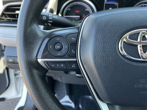 Used 2021 Toyota Camry LE FWD image 21