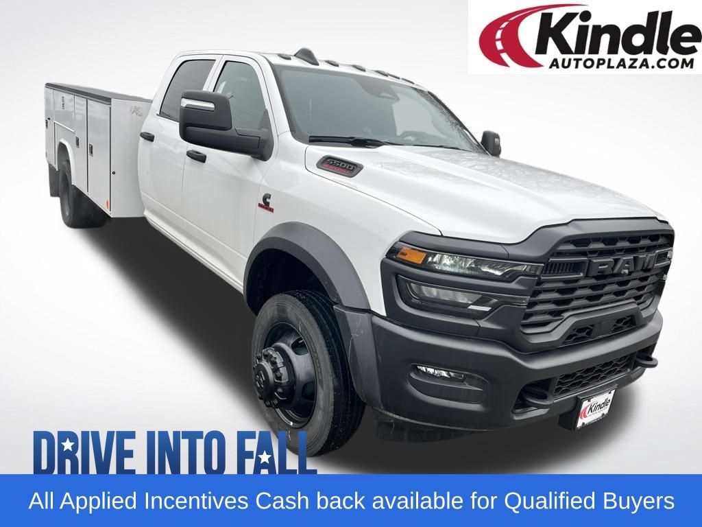 New 2025 RAM 5500 Tradesman AWD/4WD 360° Tour