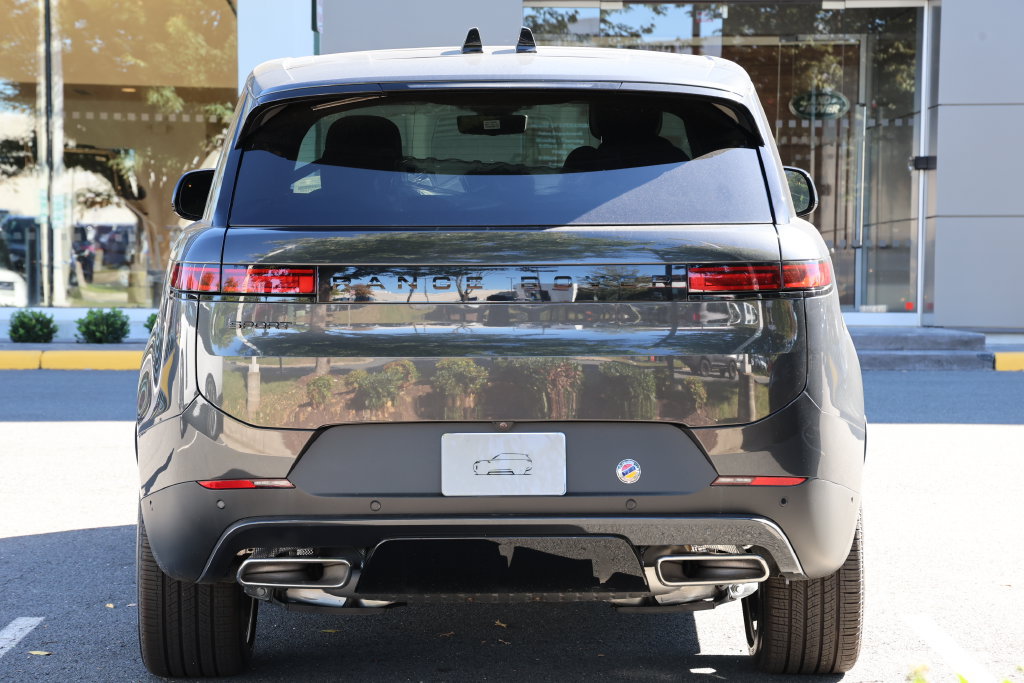 New 2026 Land Rover Range Rover Sport SE AWD/4WD image 5