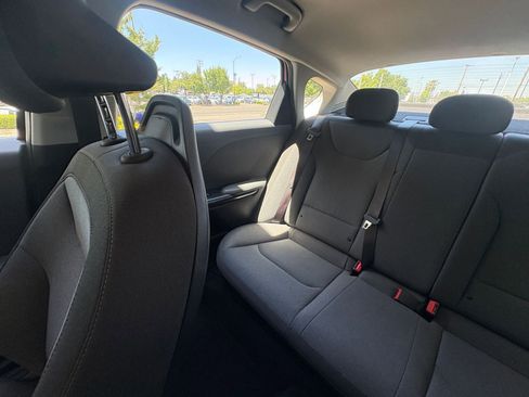Used 2025 Kia K4 FWD image 39