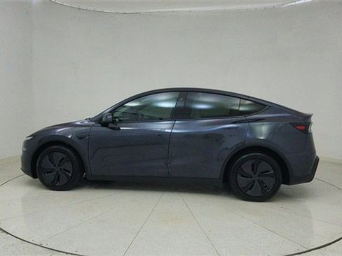 Used 2026 Tesla Model Y Long Range image 63