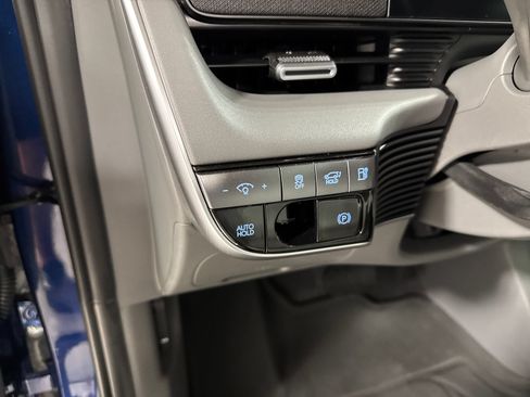 Used 2026 Hyundai Ioniq 5 Limited AWD/4WD image 18