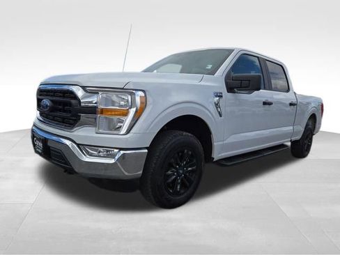 Used 2021 Ford F150 XLT image 5