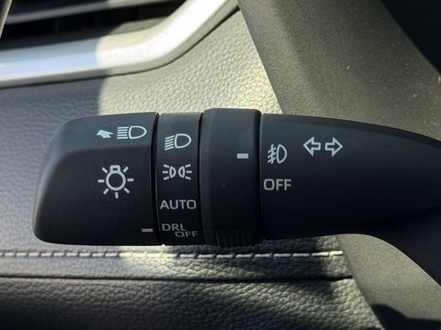 Used 2024 Toyota RAV4 XLE Premium FWD image 21