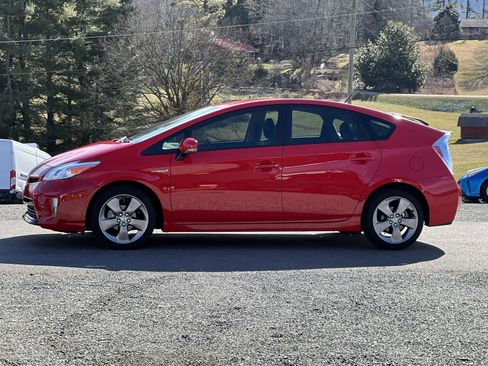 Used 2015 Toyota Prius Four image 6