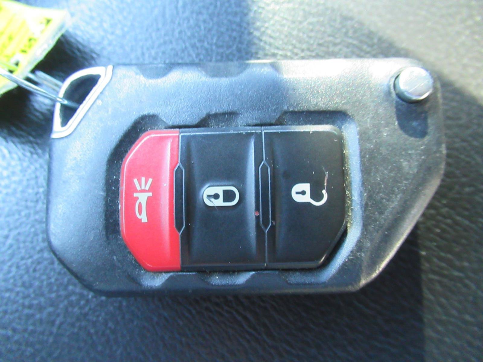 Used 2023 Jeep Gladiator Overland AWD/4WD image 31
