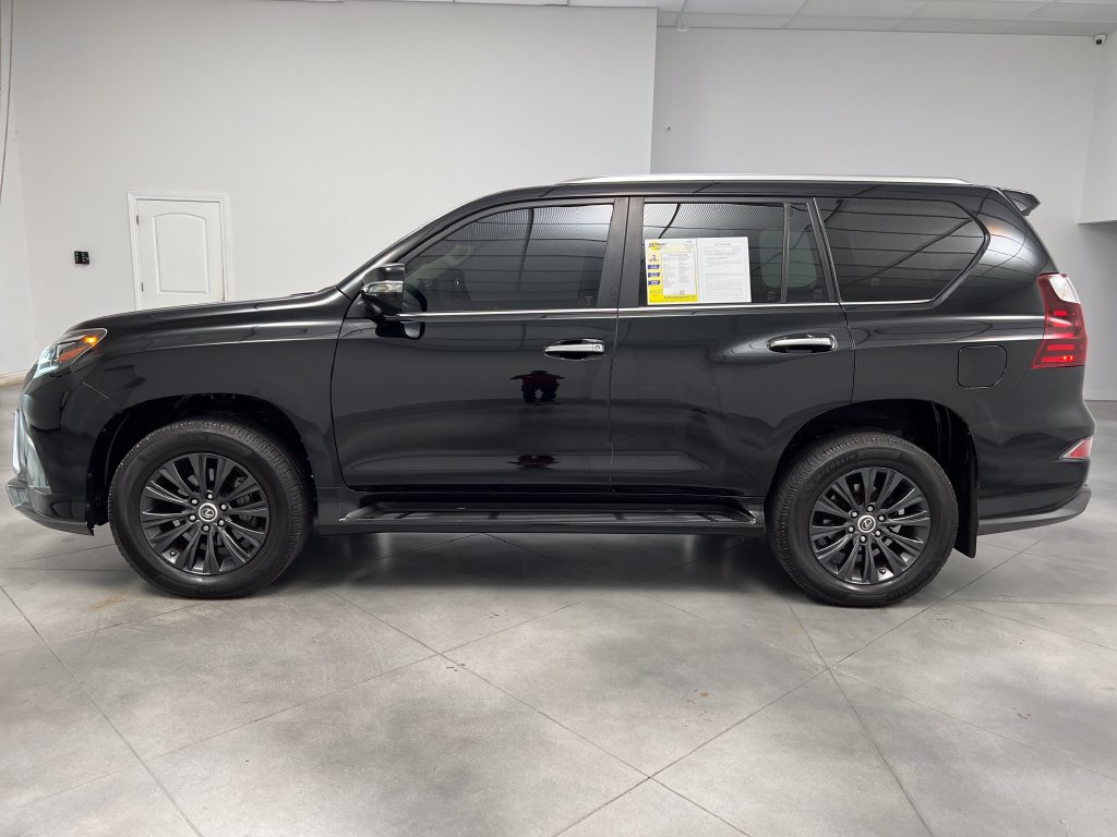 Used 2022 Lexus GX 460 Premium w/ Accessory Package AWD/4WD image 5