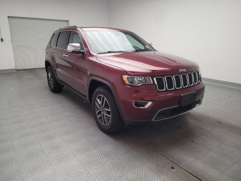 Used 2019 Jeep Grand Cherokee Limited image 13