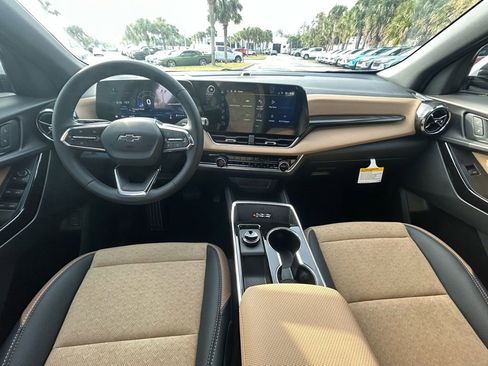 New 2026 Chevrolet Equinox ACTIV AWD/4WD image 21