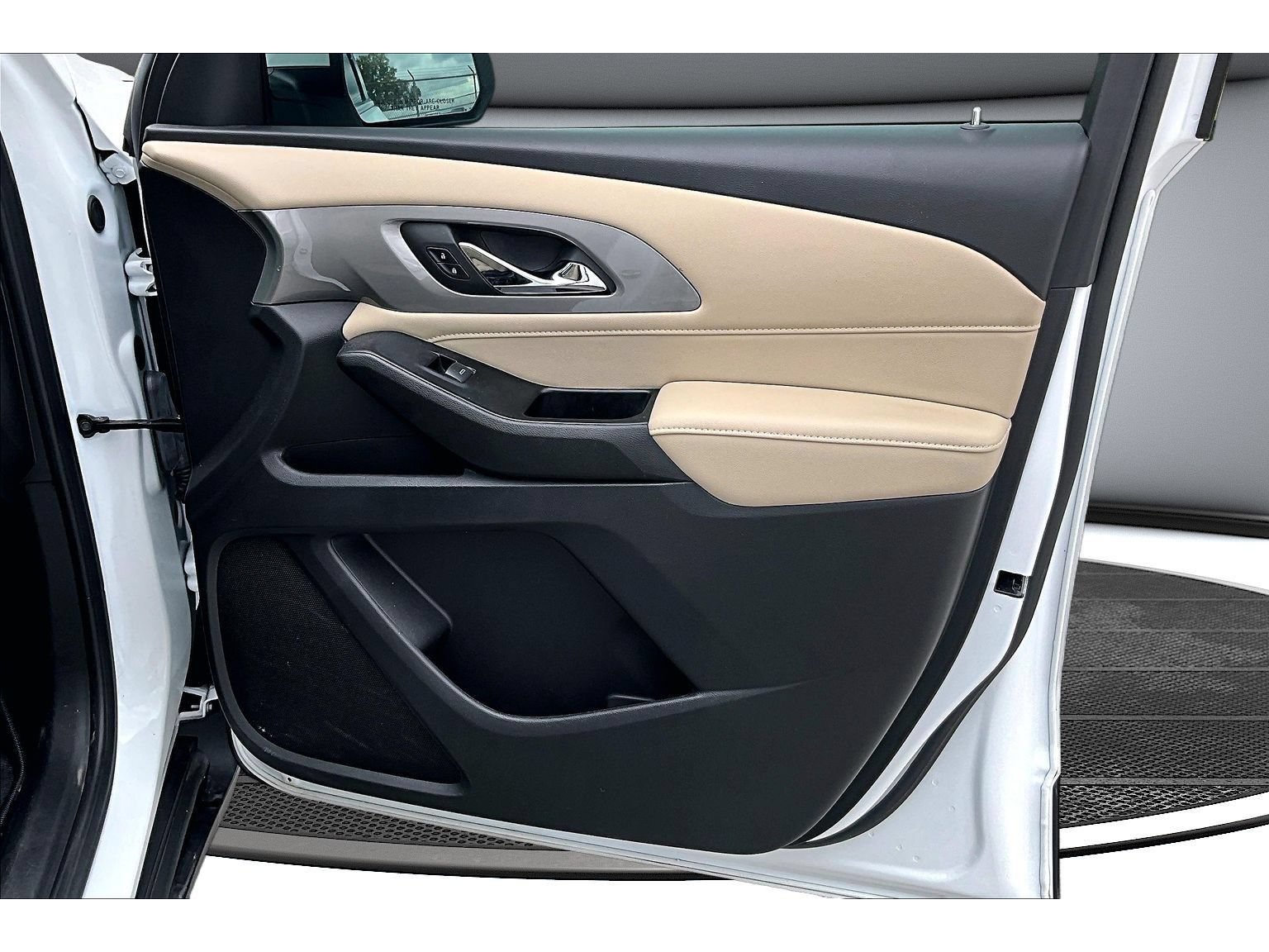 Used 2024 Chevrolet Traverse LS w/ Safety Package FWD image 46