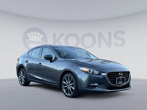 Used 2018 MAZDA MAZDA3 Touring image 8