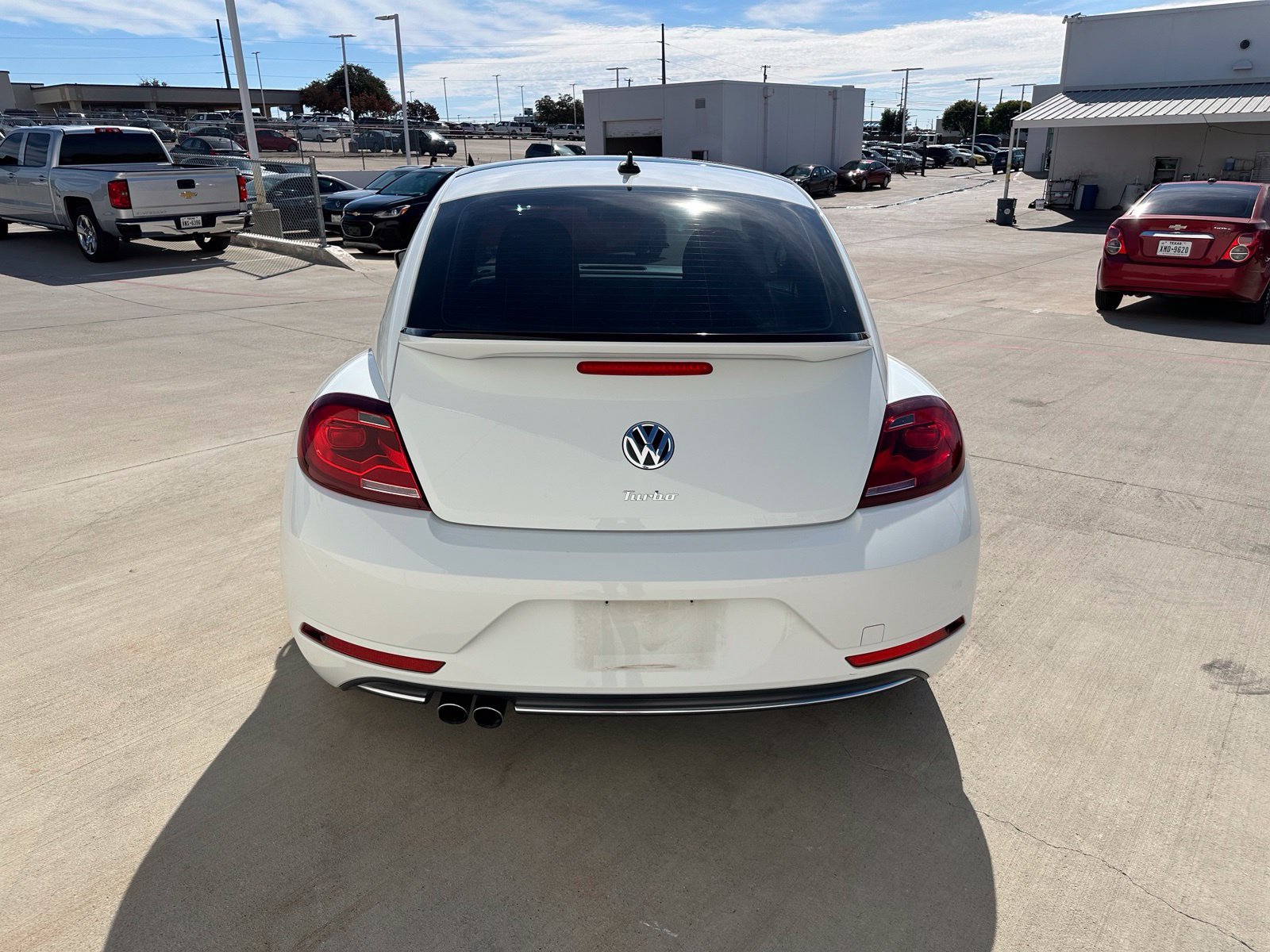Used 2018 Volkswagen Beetle 2.0T SE FWD image 6