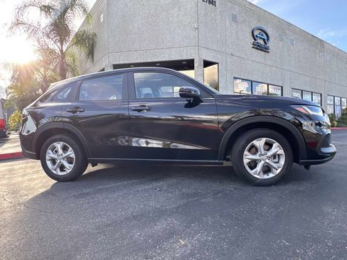 Used 2025 Honda HR-V LX image 16