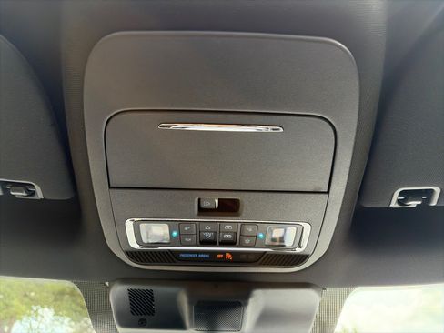 Used 2025 Ford F150 Lariat w/ Equipment Group 502A High AWD/4WD image 35