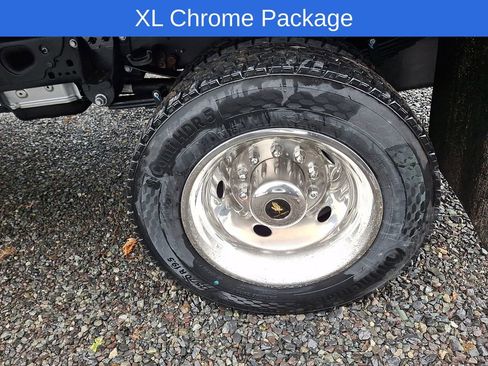 New 2024 Ford F550 4x4 Regular Cab Super Duty image 5