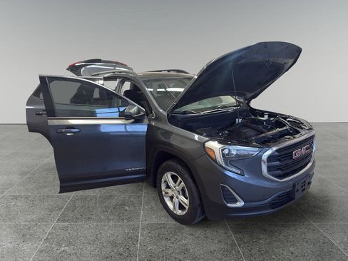 Used 2018 GMC Terrain SLE w/ Driver Convenience Package image 7