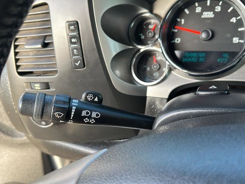 Used 2011 Chevrolet Silverado 2500 LT w/ Interior Plus Package image 26